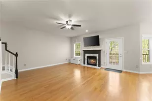 3656 Castle View Ct, Suwanee, GA 30024 - Photo 10