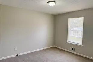 3090 Creel Rd, Atlanta, GA 30349 - Photo 14