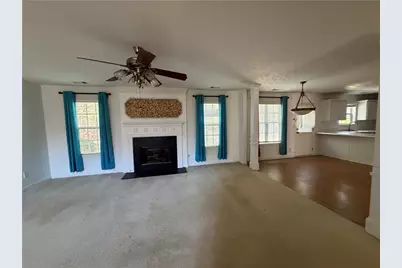 6906 Wynmeadow Drive, Stone Mountain, GA 30087 - Photo 10