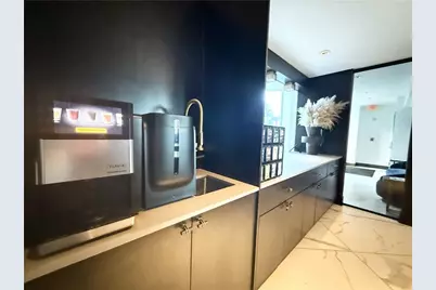 400 W Peachtree Street NW #1011, Atlanta, GA 30308 - Photo 26