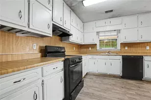 20 Lakeside Dr, Ellenwood, GA 30294 - Photo 12