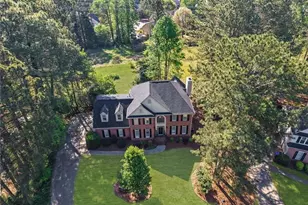 335 Trowbridge Ln, Lawrenceville, GA 30043 - Photo 1