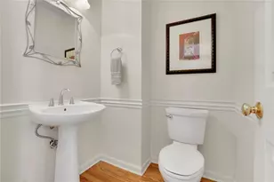 335 Trowbridge Ln, Lawrenceville, GA 30043 - Photo 10