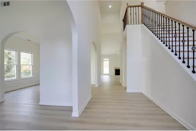 1116 Sadlers Close, Marietta, GA 30068 - Photo 2