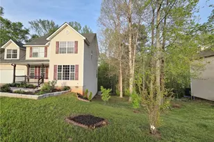 605 Michael Cir, Monroe, GA 30655 - Photo 2
