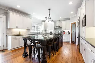 4902 Summer Wind Dr Dr, Buford, GA 30519 - Photo 8