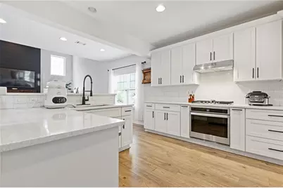 7839 Keepsake Lane, Flowery Branch, GA 30542 - Photo 8