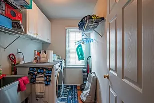 10910 Chatburn Way, Johns Creek, GA 30097 - Photo 16
