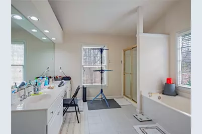 10910 Chatburn Way, Johns Creek, GA 30097 - Photo 20