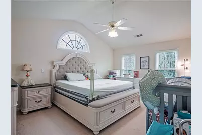 10910 Chatburn Way, Johns Creek, GA 30097 - Photo 16