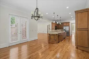3880 Stratford Walk Circle NE, Atlanta, GA 30342 - Photo 16