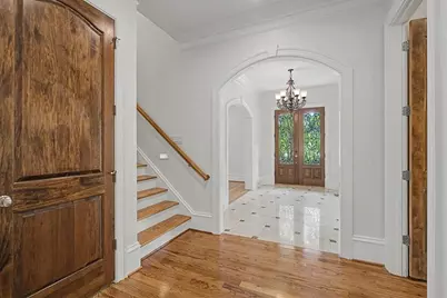 3880 Stratford Walk Circle NE, Atlanta, GA 30342 - Photo 2