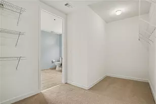 711 Cosmopolitan Dr NE, Atlanta, GA 30324 - Photo 14