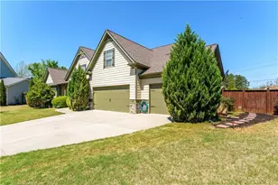 492 Conductor Ct, Jefferson, GA 30549 - Photo 2