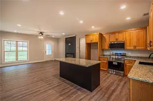 135 Rocky Branch Dr, Murrayville, GA 30564 - Photo 12