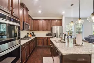 1122 Hibiscus Way SW, Mableton, GA 30126 - Photo 4