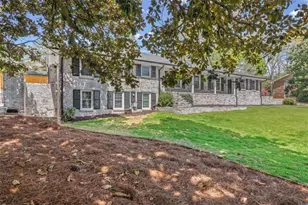 2808 Beverly Hills Dr, Marietta, GA 30068 - Photo 4
