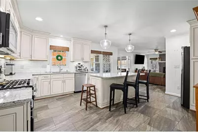 2808 Beverly Hills Drive, Marietta, GA 30068 - Photo 16