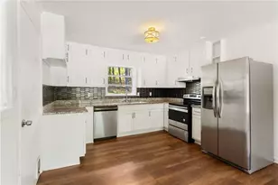 1845 Fort Valley Dr SW, Atlanta, GA 30311 - Photo 10