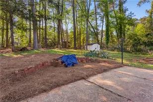 1845 Fort Valley Dr SW, Atlanta, GA 30311 - Photo 22