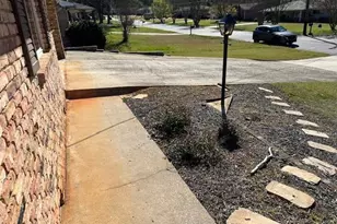 4190 Smithfield Dr, Tucker, GA 30084 - Photo 2