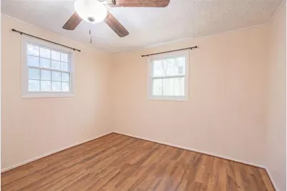 2427 Miller Lane, Gainesville, GA 30507 - Photo 18