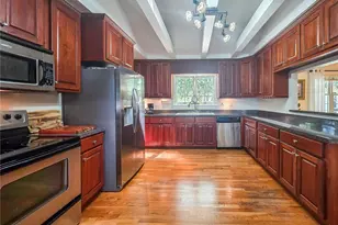 636 Holly Dr, Gainesville, GA 30501 - Photo 10