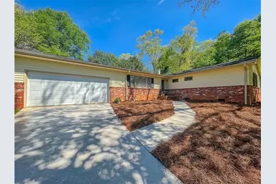 636 Holly Drive, Gainesville, GA 30501 - Photo 4