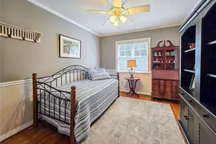 636 Holly Dr, Gainesville, GA 30501 - Photo 18