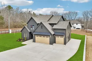 24 Rocking Wood Dr, Auburn, GA 30011 - Photo 10