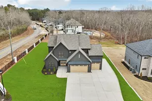 24 Rocking Wood Dr, Auburn, GA 30011 - Photo 12