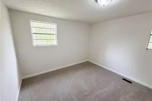 6372 S Skyline Dr, Douglasville, GA 30135 - Photo 10