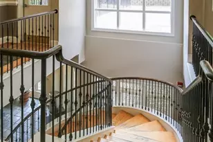 560 Dutch Valley Rd NE, Atlanta, GA 30324 - Photo 22