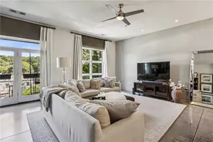 560 Dutch Valley Rd NE, Atlanta, GA 30324 - Photo 4