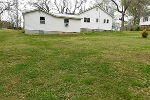 186 Railroad Ave, Lula, GA 30554 - Photo 26