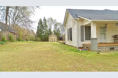 186 Railroad Avenue, Lula, GA 30554 - Photo 8