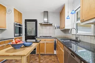 1471 Camelot Ln, Tucker, GA 30084 - Photo 12