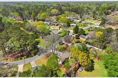 1471 Camelot Lane, Tucker, GA 30084 - Photo 4