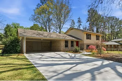 1471 Camelot Lane, Tucker, GA 30084 - Photo 2