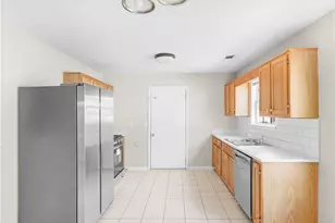 276 Village Dr, McDonough, GA 30253 - Photo 4