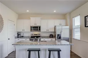 29 Moultrie Ct, Hoschton, GA 30548 - Photo 10