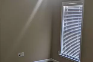 8730 Radford Ln, Suwanee, GA 30024 - Photo 14