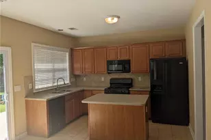 8730 Radford Ln, Suwanee, GA 30024 - Photo 6