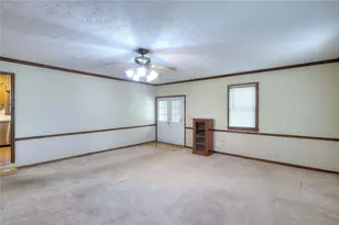 2439 Ellis Ct, Snellville, GA 30078 - Photo 30