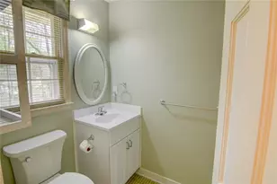 2468 Mary Briggs Ct, Dunwoody, GA 30360 - Photo 32