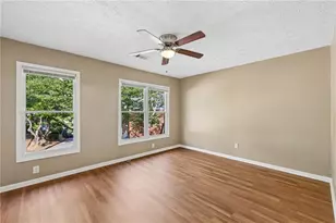 401 Autumn Leaf Way, Norcross, GA 30093 - Photo 10