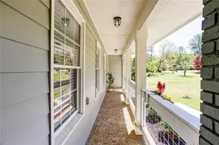 3135 Laura Ln, Lithia Springs, GA 30122 - Photo 6