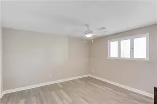 8515 Lake Dr, Snellville, GA 30039 - Photo 32