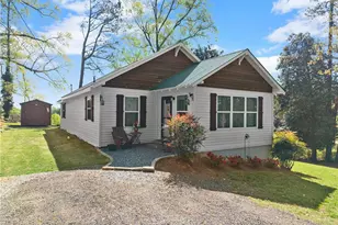 181 Forest Ave, Toccoa, GA 30577 - Photo 1