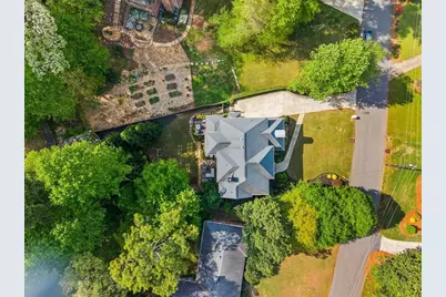 4815 Kitty Hawk Drive NE, Atlanta, GA 30342 - Photo 90